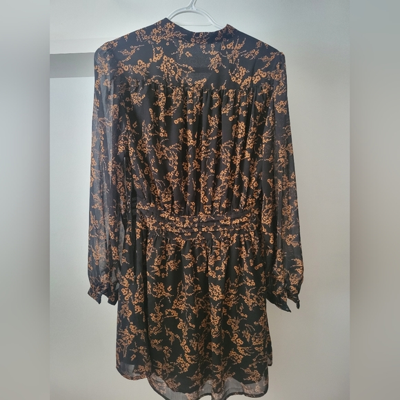 Dynamite Floral Print Mock A Line Dress - Picture 4 of 4